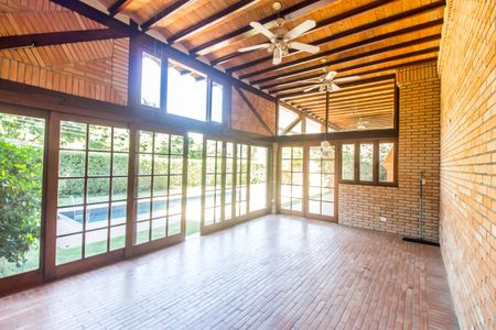 Casa de condomínio para alugar com 810m², 5 quartos e 6 vagas Casa de condomínio para alugar com 810m², 5 quartos e 6 vagasÁrea comum - Salão de festas