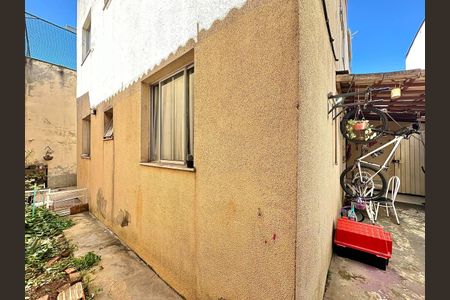 Apartamento à venda com 3 quartos, 76m² em Planalto, Belo Horizonte