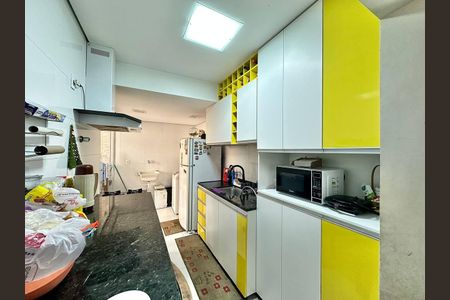 Apartamento à venda com 3 quartos, 76m² em Planalto, Belo Horizonte