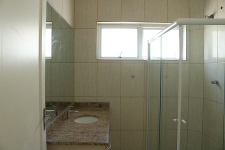 Casa à venda com 506m², 2 quartos e 6 vagasBanheiro 2