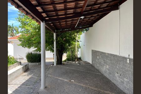 Casa à venda com 506m², 2 quartos e 6 vagasQuintal