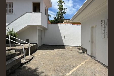 Casa à venda com 506m², 2 quartos e 6 vagasQuintal