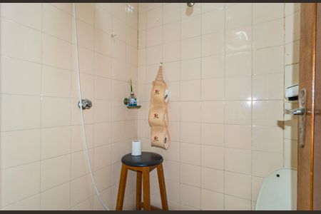 Casa de condomínio à venda com 90m², 3 quartos e 1 vagaBanheiro 2