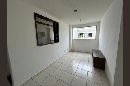 Sala de apartamento para alugar com 2 quartos, 46m² em Barros Filho, Rio de Janeiro