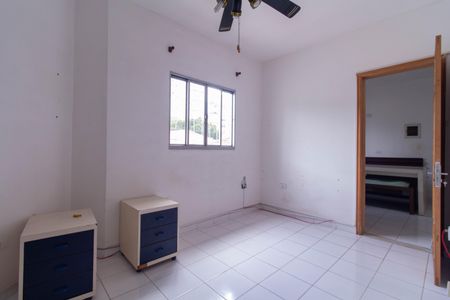 Casa à venda com 350m², 4 quartos e 2 vagas Casa à venda com 350m², 4 quartos e 2 vagasSuíte 4