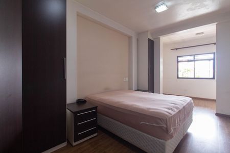 Suíte 1 de casa para alugar com 4 quartos, 350m² em Vila Mariana, São Paulo