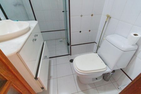 Casa à venda com 350m², 4 quartos e 2 vagas Casa à venda com 350m², 4 quartos e 2 vagasBanheiro da Suíte 2