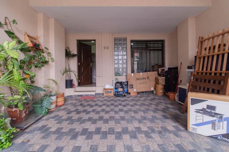 Casa à venda com 350m², 4 quartos e 2 vagas Casa à venda com 350m², 4 quartos e 2 vagasGaragem