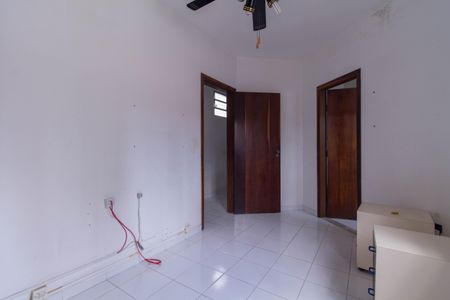Casa à venda com 350m², 4 quartos e 2 vagas Casa à venda com 350m², 4 quartos e 2 vagasSuíte 4