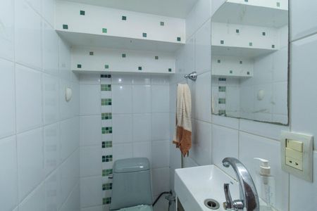 Casa à venda com 350m², 4 quartos e 2 vagas Casa à venda com 350m², 4 quartos e 2 vagasLavabo