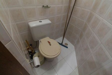 Casa à venda com 350m², 4 quartos e 2 vagas Casa à venda com 350m², 4 quartos e 2 vagasÁrea de Serviço