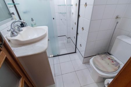 Casa à venda com 350m², 4 quartos e 2 vagas Casa à venda com 350m², 4 quartos e 2 vagasBanheiro da Suíte 3