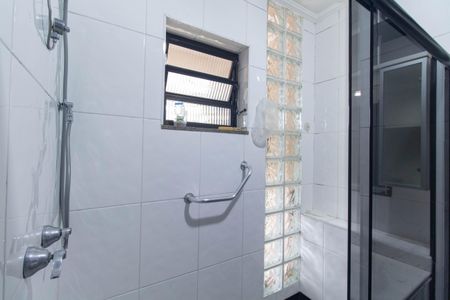 Casa à venda com 350m², 4 quartos e 2 vagas Casa à venda com 350m², 4 quartos e 2 vagasv