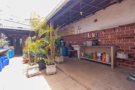 Casa à venda com 350m², 4 quartos e 2 vagas Casa à venda com 350m², 4 quartos e 2 vagasÁrea comum