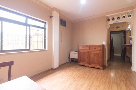 Casa à venda com 350m², 4 quartos e 2 vagas Casa à venda com 350m², 4 quartos e 2 vagasSuíte 3