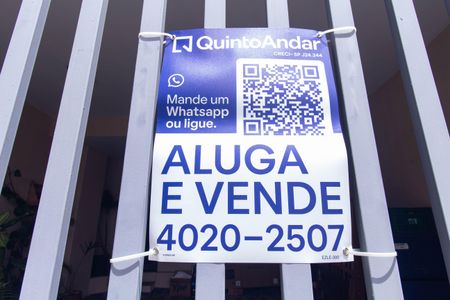 Casa à venda com 350m², 4 quartos e 2 vagas Casa à venda com 350m², 4 quartos e 2 vagasPlaca
