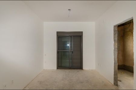 Apartamento à venda com 202m², 3 quartos e 2 vagasSuíte 1