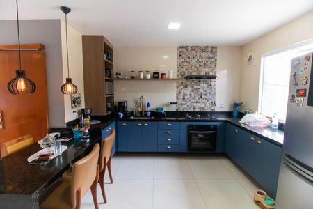 Casa à venda com 120m², 3 quartos e 2 vagasSala e Cozinha 