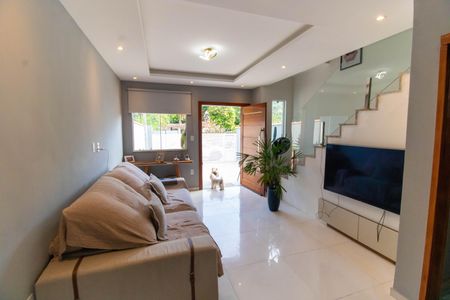 Casa à venda com 120m², 3 quartos e 2 vagasSala e Cozinha 