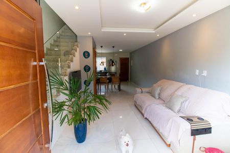 Casa à venda com 120m², 3 quartos e 2 vagasSala e Cozinha 