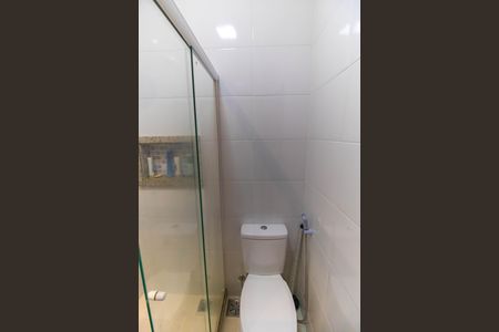 Casa à venda com 120m², 3 quartos e 2 vagasBanheiro da Suíte 2