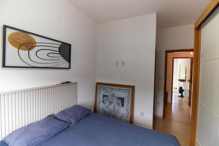 Casa à venda com 120m², 3 quartos e 2 vagasSuíte 2