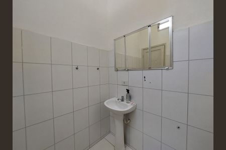 Casa para alugar com 66m², 2 quartos e 1 vagaBanheiro