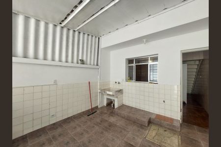 Casa para alugar com 66m², 2 quartos e 1 vagaÁrea de Serviço