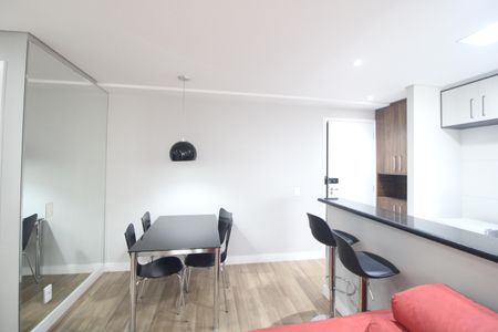 Apartamento para alugar com 50m², 2 quartos e 1 vagaSala