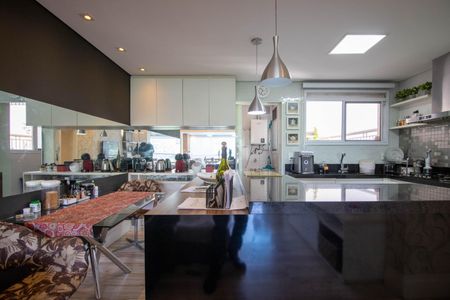 Apartamento para alugar com 107m², 3 quartos e 2 vagasCozinha