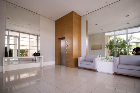 Apartamento para alugar com 107m², 3 quartos e 2 vagasHall social