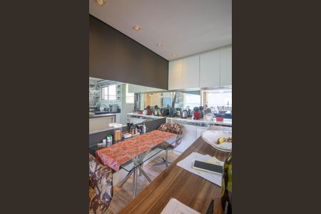 Apartamento para alugar com 107m², 3 quartos e 2 vagasCozinha