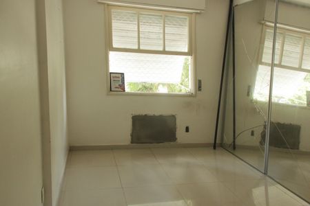 Apartamento para alugar com 230m², 3 quartos e 2 vagasSuite 1