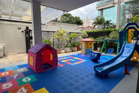 Apartamento para alugar com 127m², 3 quartos e 2 vagasÁrea comum - Playground
