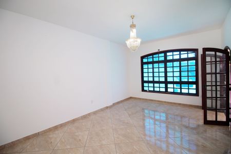 Casa para alugar com 2 quartos, 90m² em Penha, Rio de Janeiro