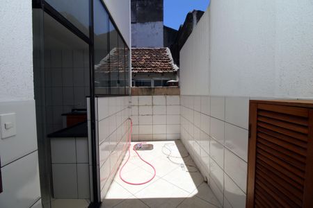 Casa para alugar com 90m², 2 quartos e 1 vagaÁrea de Serviço