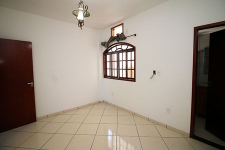 Casa para alugar com 2 quartos, 90m² em Penha, Rio de Janeiro