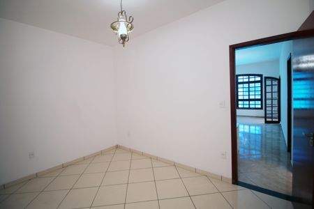 Casa para alugar com 2 quartos, 90m² em Penha, Rio de Janeiro