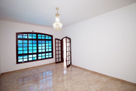 Casa para alugar com 2 quartos, 90m² em Penha, Rio de Janeiro