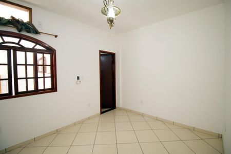 Casa para alugar com 2 quartos, 90m² em Penha, Rio de Janeiro