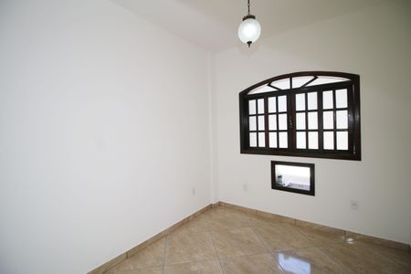 Casa para alugar com 2 quartos, 90m² em Penha, Rio de Janeiro