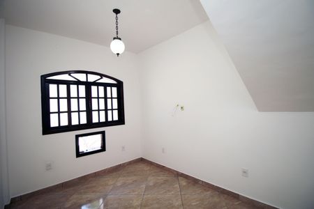 Casa para alugar com 2 quartos, 90m² em Penha, Rio de Janeiro