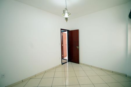 Casa para alugar com 2 quartos, 90m² em Penha, Rio de Janeiro