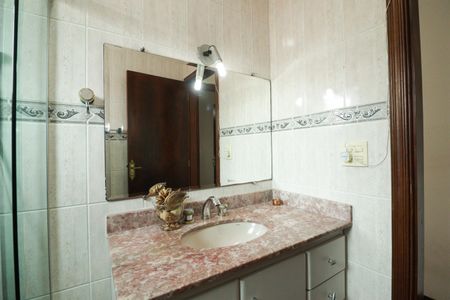 Apartamento para alugar com 168m², 3 quartos e 3 vagas Apartamento para alugar com 168m², 3 quartos e 3 vagasBanheiro Social