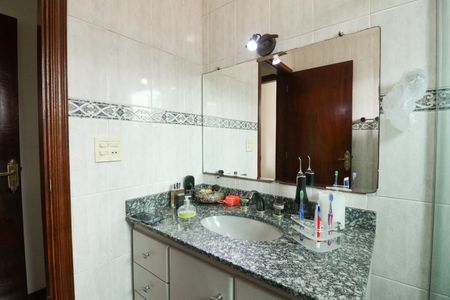 Apartamento para alugar com 168m², 3 quartos e 3 vagas Apartamento para alugar com 168m², 3 quartos e 3 vagasBanheiro da Suíte