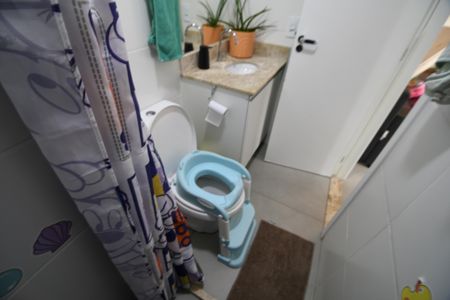 Apartamento à venda com 56m², 2 quartos e 1 vagaBanheiro Social
