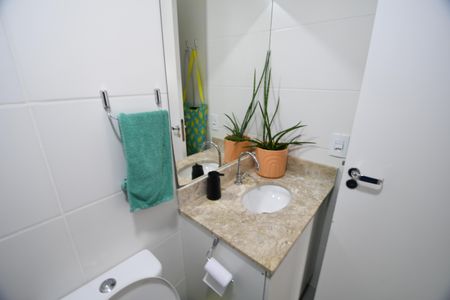 Apartamento à venda com 56m², 2 quartos e 1 vagaBanheiro Social