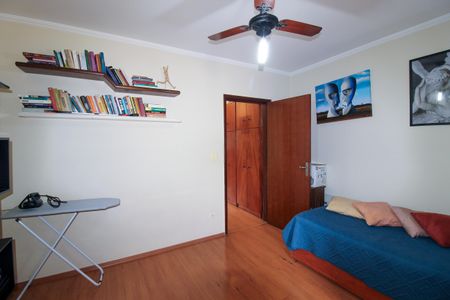 Casa para alugar com 190m², 3 quartos e 2 vagasQuarto 1