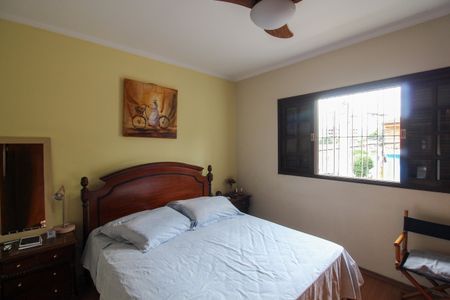 Casa para alugar com 190m², 3 quartos e 2 vagasQuarto 2