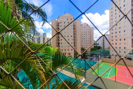 Vista Quarto 1 de apartamento para alugar com 2 quartos, 49m² em Jd Alzira, São Paulo